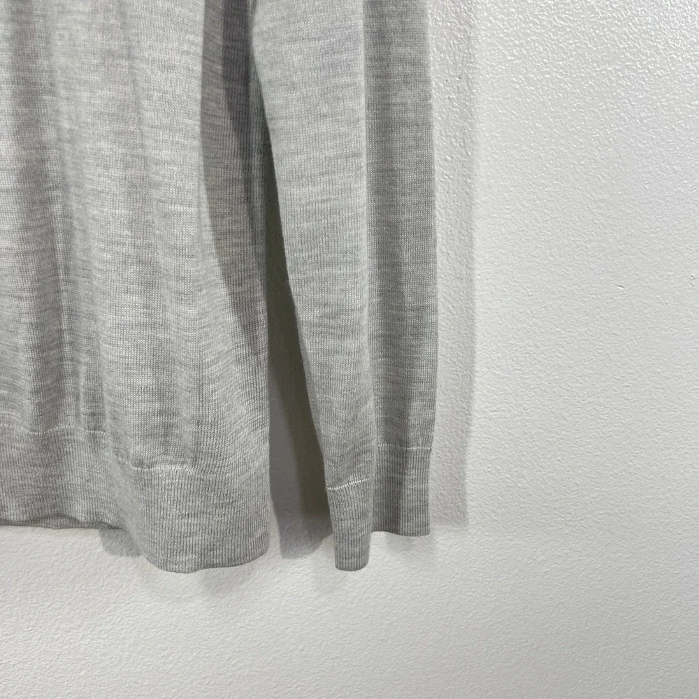 Express Men Striped Crew Neck Sweater Light‎ Gray Aqua Size Medium M Wool Blend